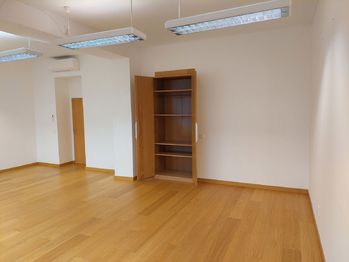 Kancelář. - Pronájem kancelářských prostor 182 m², Praha 3 - Žižkov