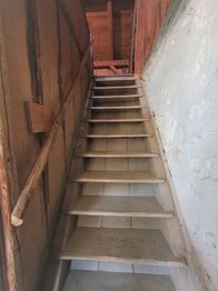 schodiště do patra - Prodej chaty / chalupy 134 m², Cetenov