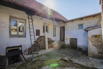 Dvorek - Prodej domu 43 m², Budyně nad Ohří