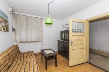 Obývací pokoj - Prodej domu 43 m², Budyně nad Ohří
