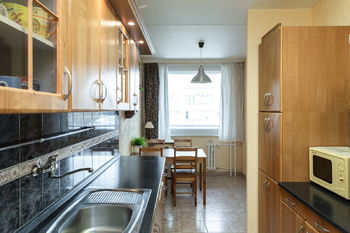 Kuchyně s jídelním prostorem - Prodej bytu 4+kk v osobním vlastnictví 84 m², Praha