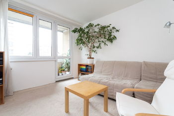 Obývací pokoj - Prodej bytu 4+kk v osobním vlastnictví 84 m², Praha