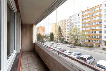 Zasklený balkón - Prodej bytu 4+kk v osobním vlastnictví 84 m², Praha