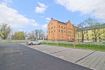 parkovací stání - Prodej pozemku 11 m², Plzeň 