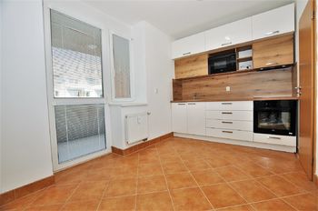 kuchyňský kout ... - Pronájem bytu 2+kk v osobním vlastnictví 66 m², Jihlava