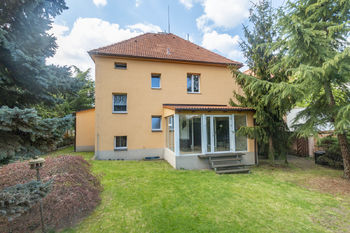 Prodej domu 320 m², Praha 9 - Hloubětín