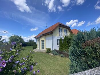 Pronájem domu 150 m², Hostivice