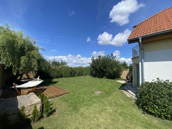 Pronájem domu 150 m², Hostivice