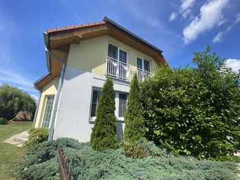 Pronájem domu 150 m², Hostivice