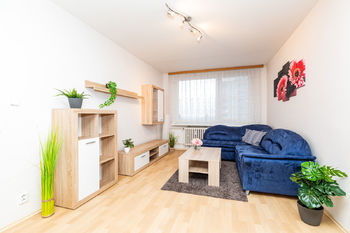 Obývací pokoj - Pronájem bytu 3+kk v družstevním vlastnictví 63 m², Praha 9 - Kyje