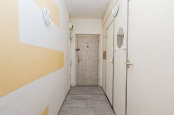 Chodba - Prodej bytu 3+1 v osobním vlastnictví 75 m², Jirkov