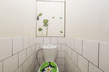 WC - Prodej bytu 3+1 v osobním vlastnictví 75 m², Jirkov