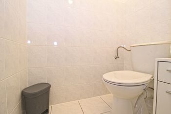 WC - Prodej bytu 3+kk v osobním vlastnictví 82 m², Plzeň