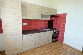 Pronájem bytu 2+1 v družstevním vlastnictví 43 m², České Budějovice