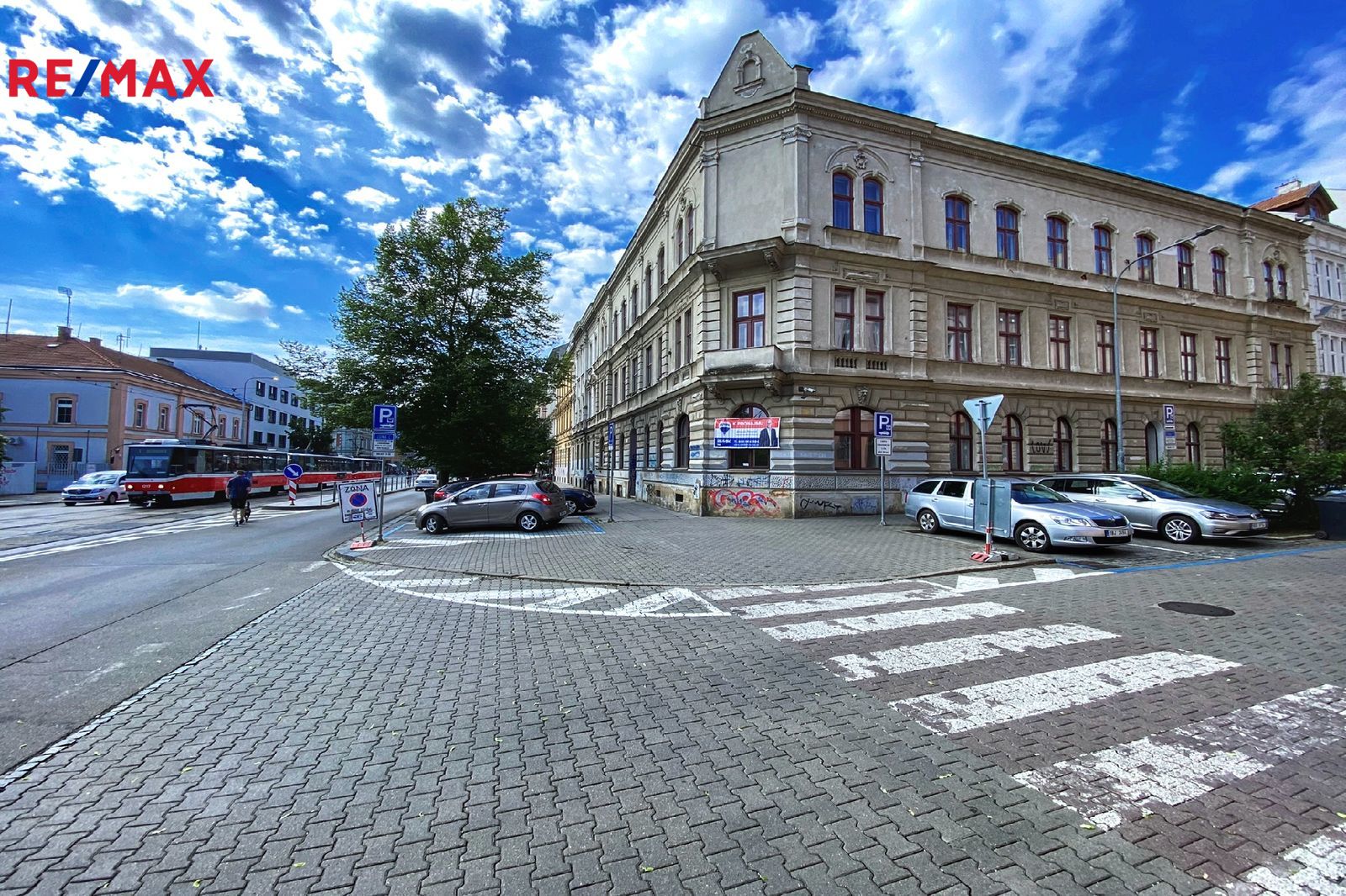 Pronájem komerčního prostoru (kanceláře), 119 m2, Brno
