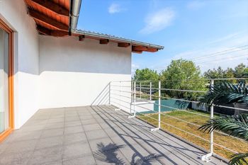 terasa - Prodej domu 195 m², Záryby