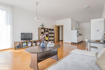 Prodej bytu 2+kk v osobním vlastnictví 58 m², Horoměřice