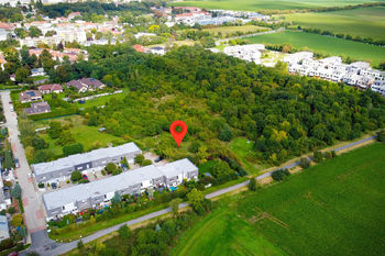 Prodej pozemku 462 m², Praha 9 - Horní Počernice