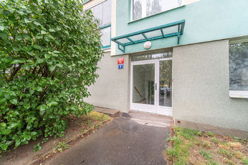 Prodej bytu 2+kk v osobním vlastnictví 43 m², Praha 4 - Chodov