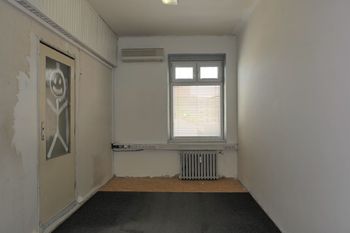 Pronájem kancelářských prostor 106 m², Hradec Králové