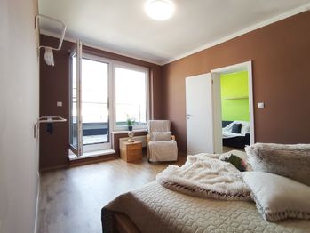 Pronájem bytu 2+kk v družstevním vlastnictví 45 m², Praha 10 - Dolní Měcholupy