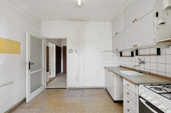 kuchyně - Prodej bytu 1+1 v osobním vlastnictví 37 m², Praha 10 - Strašnice