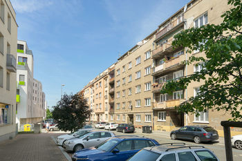 ulice - Prodej bytu 1+1 v osobním vlastnictví 37 m², Praha 10 - Strašnice