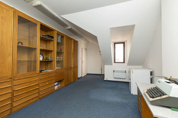 Kancelář ve 3. NP - Prodej obchodních prostor 720 m², Ústí nad Labem