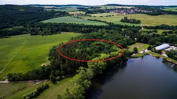 Prodej pozemku 16481 m², Čisovice