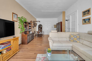Obývací pokoj - Prodej bytu 2+1 v osobním vlastnictví 76 m², Olomouc