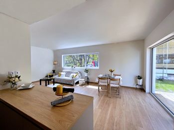 Obývací pokoj, ilustrační foto z podobného projektu - Prodej bytu 4+kk v osobním vlastnictví 94 m², Dobev