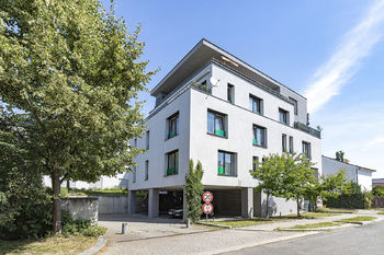 Prodej bytu 2+kk v osobním vlastnictví 62 m², Praha 6 - Břevnov