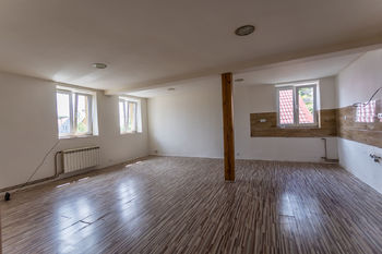Prodej domu 290 m², Mimoň