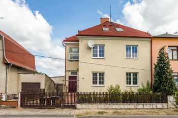 Prodej domu 140 m², Zabrušany