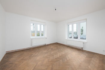 Prodej bytu 2+1 v osobním vlastnictví 91 m², Praha 10 - Hostivař