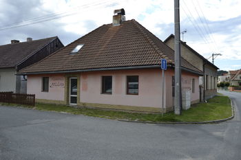 Prodej domu 240 m², Městec Králové