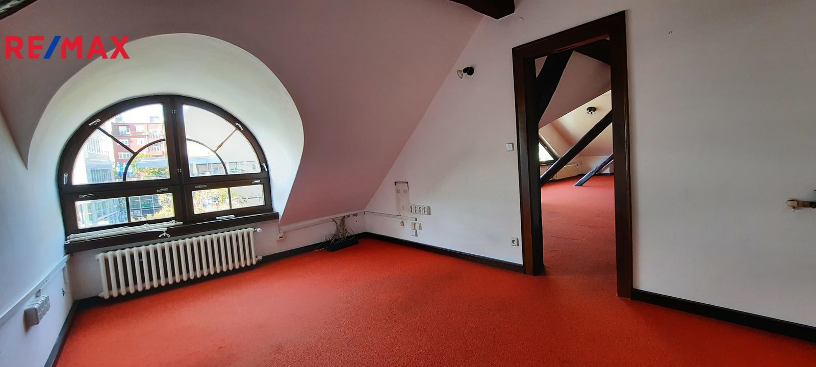 Pronájem kancelářských prostor 89 m², Praha 5 - Smíchov
