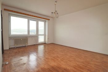 Obývací pokoj - Prodej bytu 2+1 v osobním vlastnictví 51 m², Praha 4 - Nusle