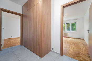 Prodej bytu 3+1 v osobním vlastnictví 68 m², Praha 6 - Vokovice
