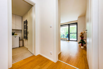 Prodej bytu 1+kk v osobním vlastnictví 32 m², Praha 9 - Kbely