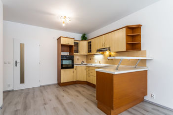 Kuchyňský kout - Prodej bytu 2+kk v osobním vlastnictví 46 m², Praha 9 - Kyje