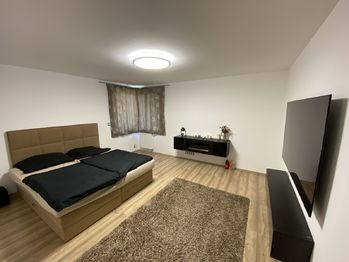 Pronájem domu 580 m², Praha 6 - Nebušice