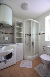 koupelna - Prodej domu 104 m², Mohelno