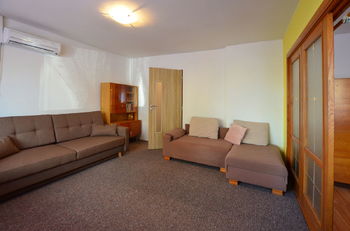 obývací pokoj - Prodej domu 104 m², Mohelno