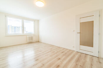 Prodej bytu 2+kk v osobním vlastnictví 45 m², Praha 4 - Kamýk