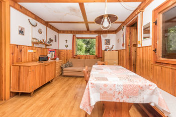 Obývací pokoj s kuchyní - Prodej chaty / chalupy 50 m², Albrechtice nad Vltavou