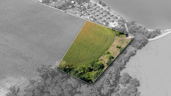 satelitní pohled s vyznačením pozemku - Prodej pozemku 12306 m², Šakvice 