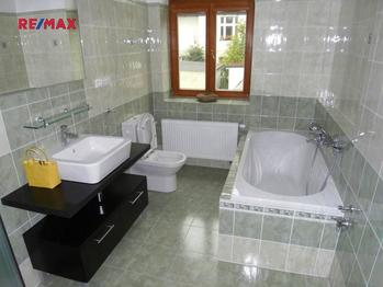 koupelna - Pronájem bytu 4+1 v osobním vlastnictví 125 m², Liberec