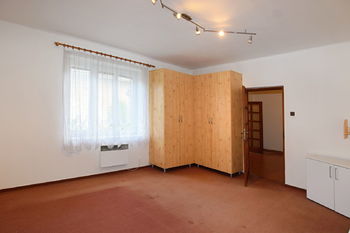 ložnice - Prodej domu 140 m², Jíkev