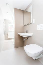 Koupelna v podkroví - Pronájem domu 160 m², Most